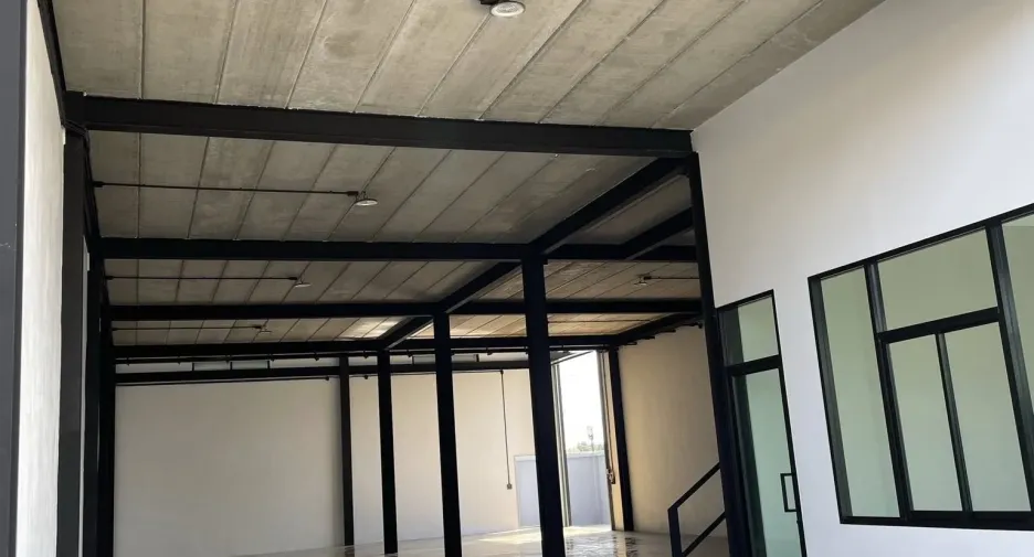 For rent warehouse in Phra Samut Chedi, Samut Prakan