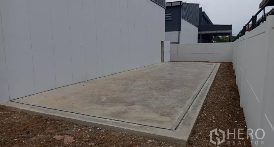 For rent and for sale warehouse in Lam Luk Ka, Pathum Thani