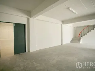 Lagerhaus zur Miete in Bang Phli, Samut Prakan