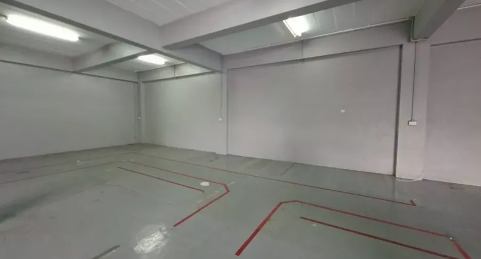 For rent warehouse in Suan Luang, Bangkok