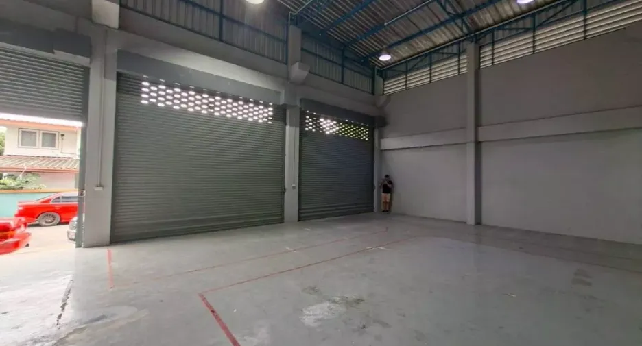 For rent warehouse in Suan Luang, Bangkok