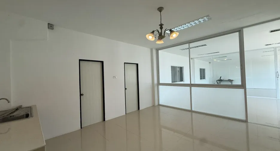 出租 和 出售 仓库 在 Bang Bo, Samut Prakan
