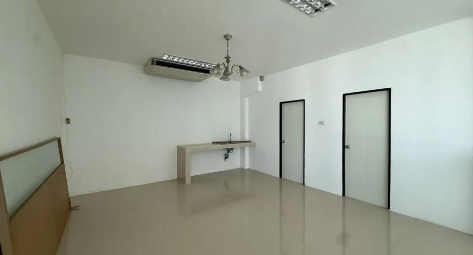 出租 和 出售 仓库 在 Bang Bo, Samut Prakan