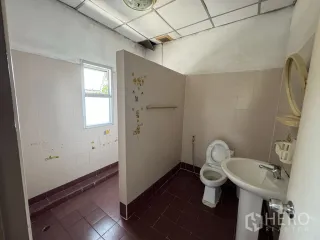 Lagerhaus zur Miete in Mueang Samut Sakhon, Samut Sakhon