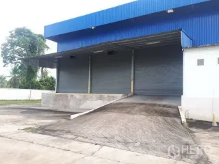 出租 仓库 在 Si Racha, Chon Buri