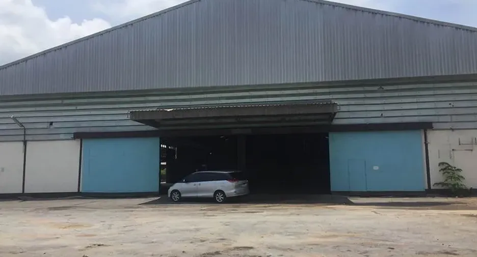 For rent warehouse in Sai Noi, Nonthaburi