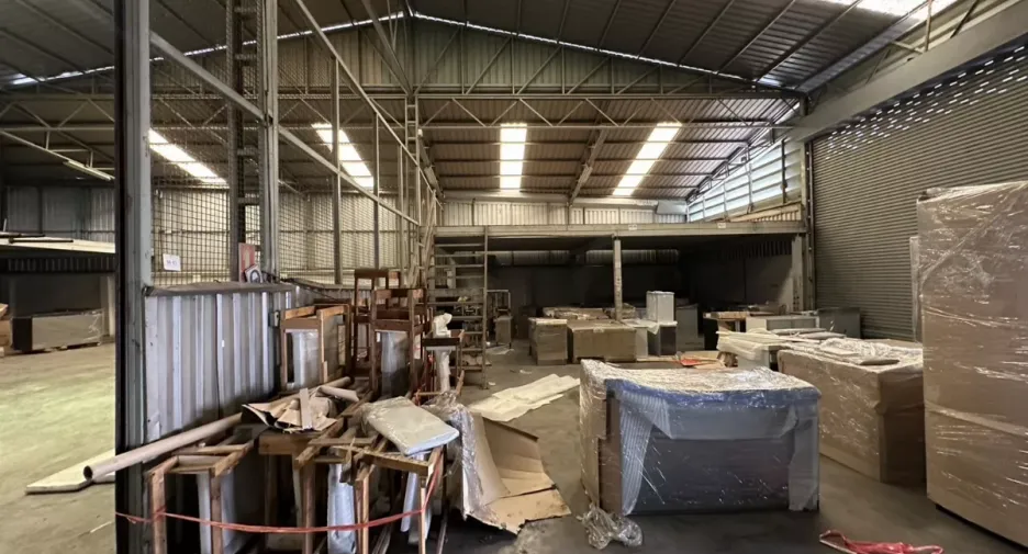 For rent warehouse in Yan Nawa, Bangkok