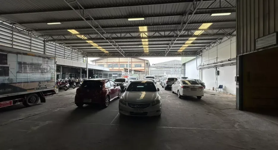 For rent warehouse in Yan Nawa, Bangkok
