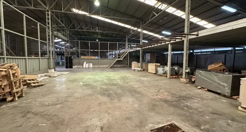 For rent warehouse in Yan Nawa, Bangkok