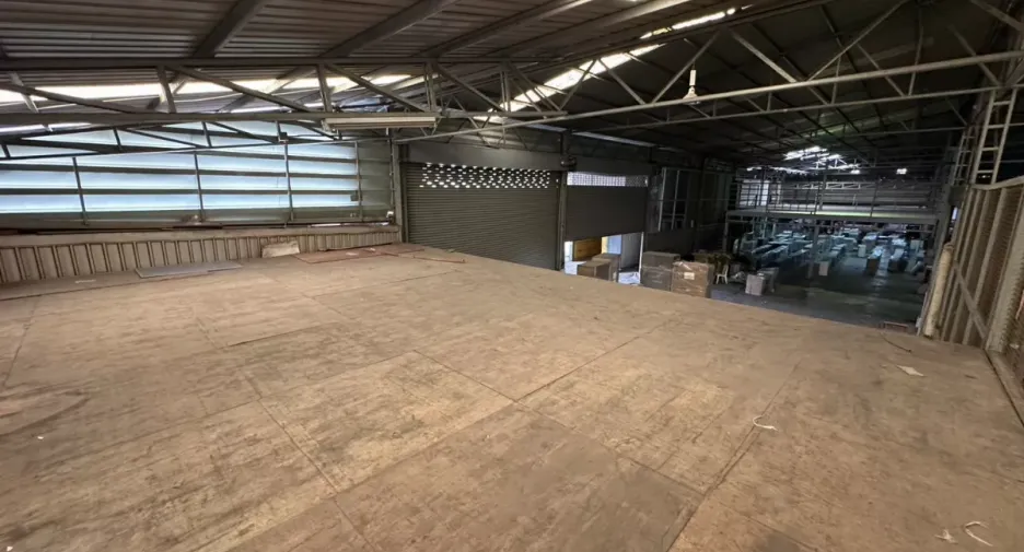 For rent warehouse in Yan Nawa, Bangkok