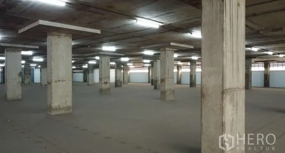 For rent warehouse in Phra Pradaeng, Samut Prakan