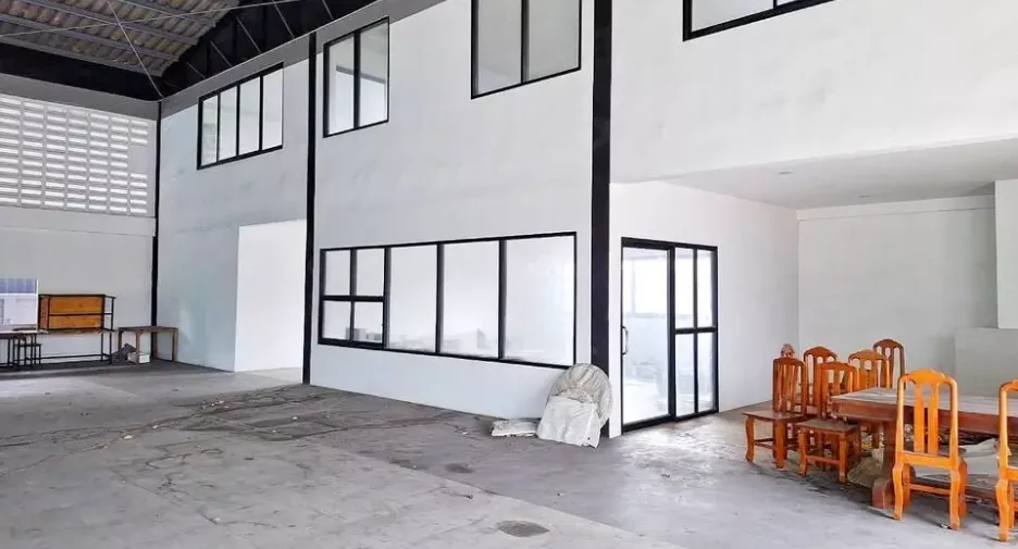 For rent warehouse in Bang Kapi, Bangkok