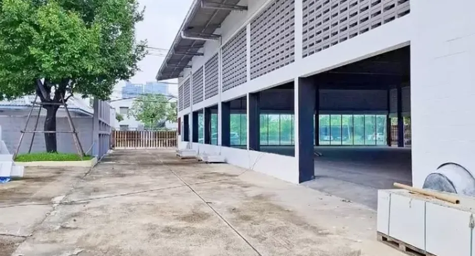 For rent warehouse in Bang Kapi, Bangkok