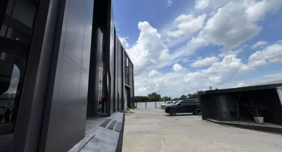 For sale warehouse in Lat Krabang, Bangkok
