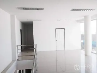 Lagerhaus zur Miete in Bang Sao Thong, Samut Prakan