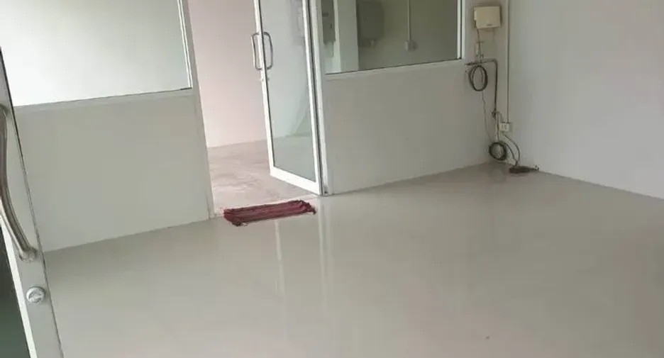 For rent 2 bedrooms warehouse in Sam Khok, Pathum Thani