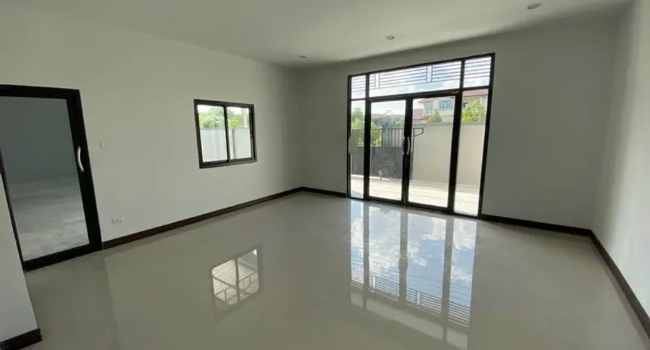 For sale warehouse in Mueang Samut Sakhon, Samut Sakhon