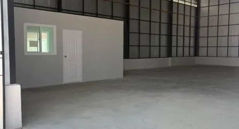 For rent warehouse in Sai Noi, Nonthaburi