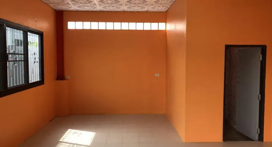 For rent warehouse in Pak Kret, Nonthaburi