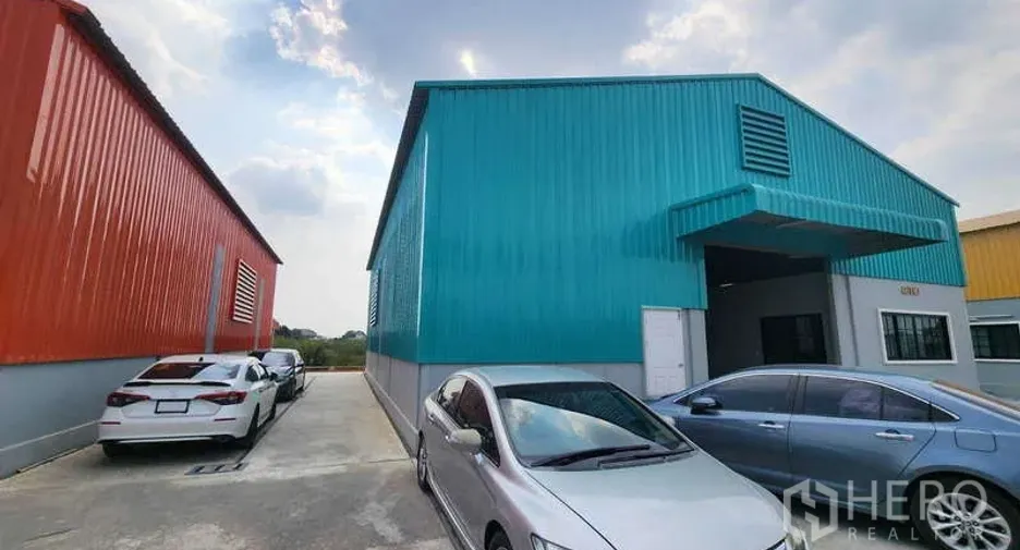 For rent warehouse in Bang Bua Thong, Nonthaburi