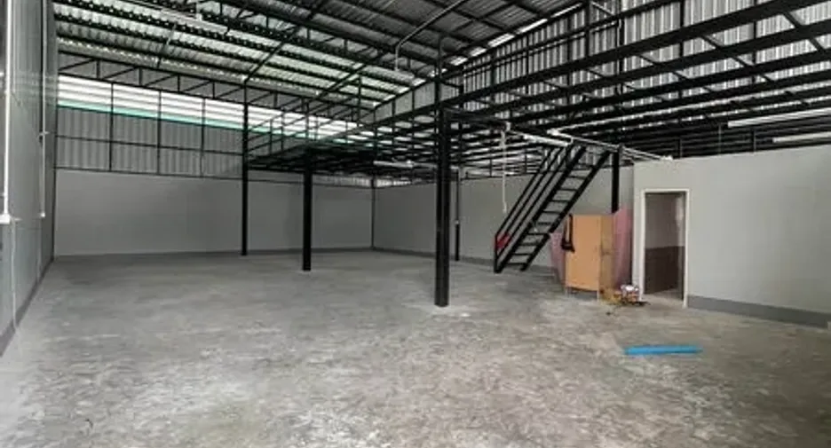 For rent warehouse in Khlong Luang, Pathum Thani