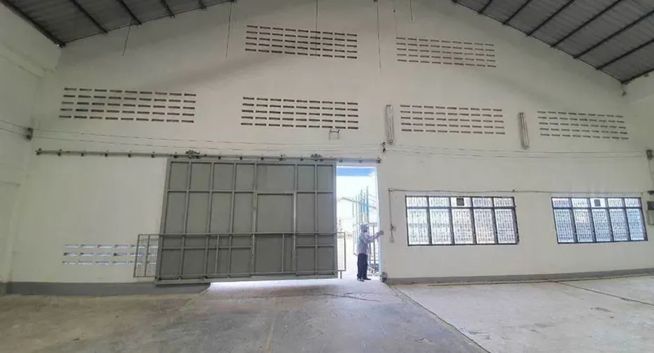 For rent warehouse in Sam Phran, Nakhon Pathom