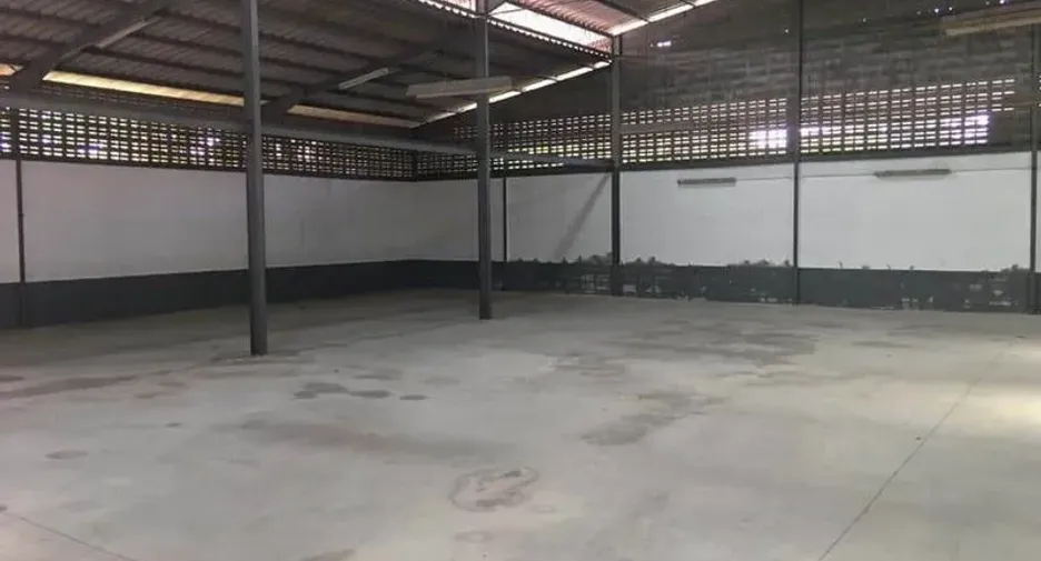 出租 仓库 在 Mueang Samut Prakan, Samut Prakan
