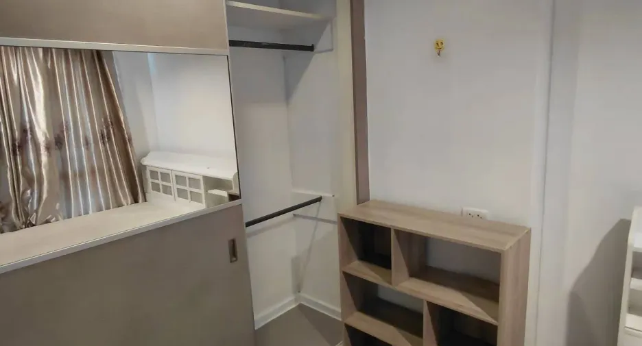 For sale 1 bed condo in Yan Nawa, Bangkok