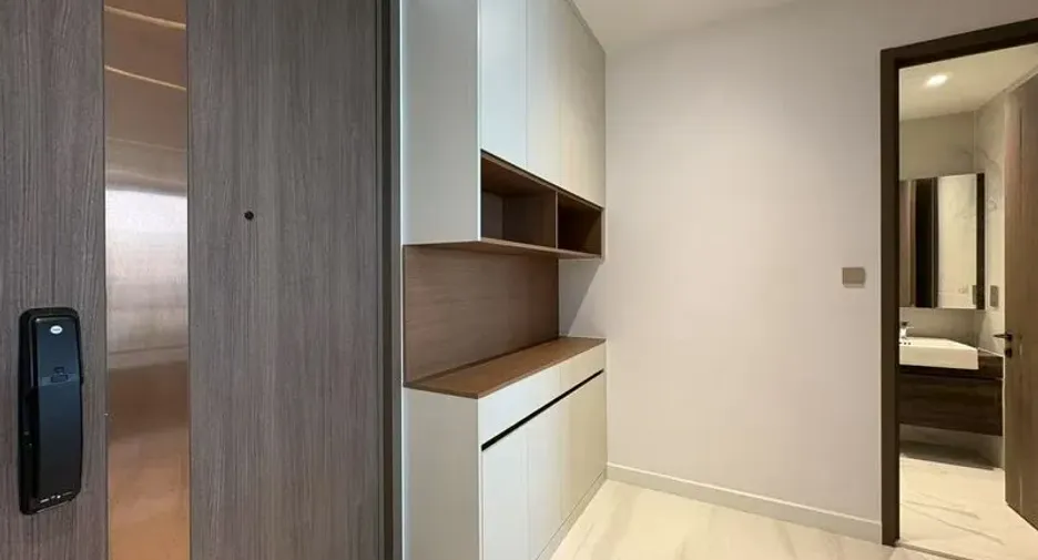 Condo en alquiler de 2 habitaciones en Sathon, Bangkok