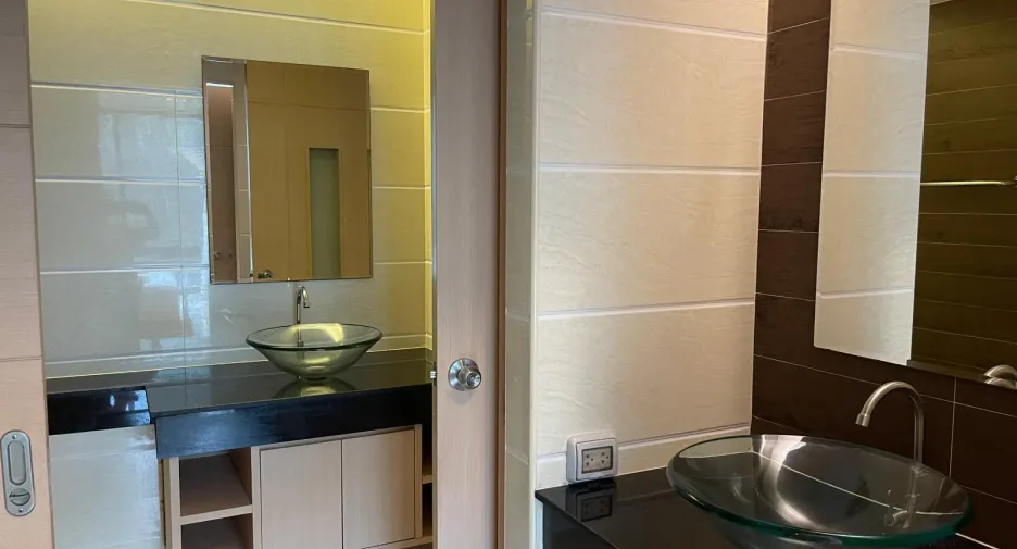For rent 2 bedrooms condo in Kathu, Phuket