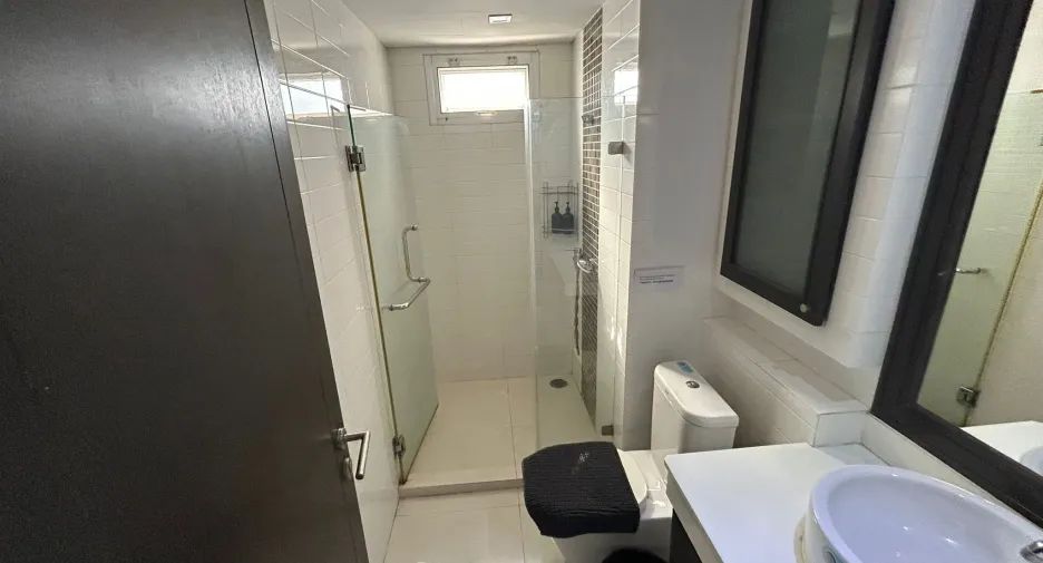 For sale 20 bedrooms hotel in Watthana, Bangkok