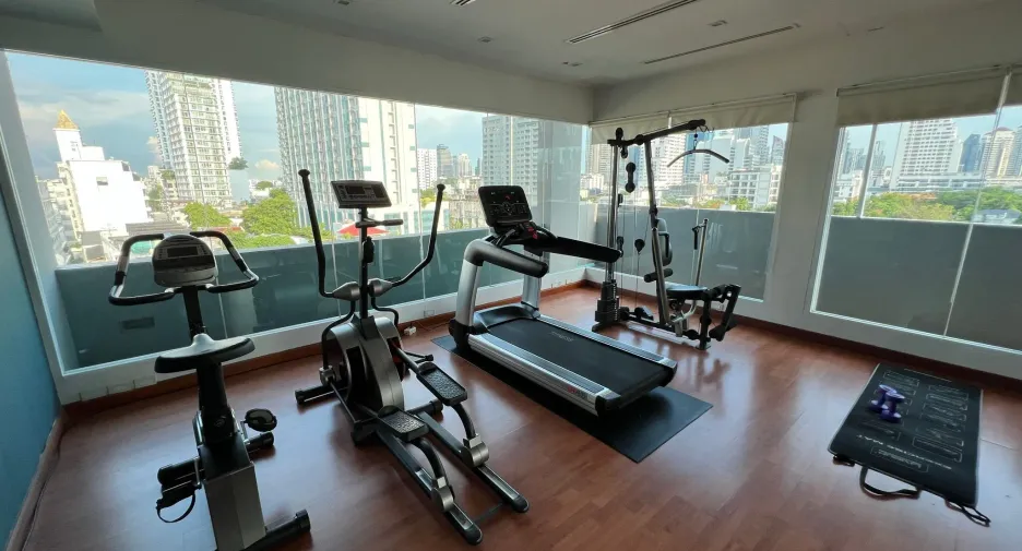 For sale 20 bedrooms hotel in Watthana, Bangkok