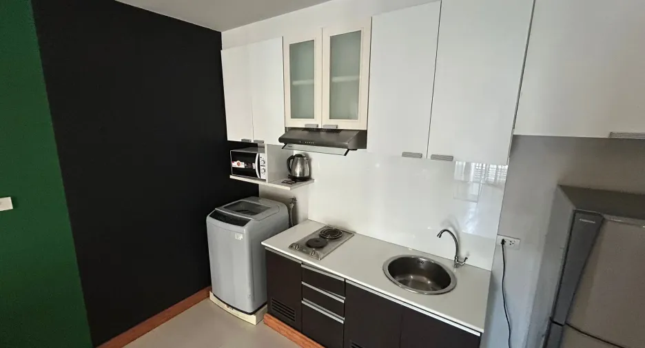 For sale 20 bedrooms hotel in Watthana, Bangkok