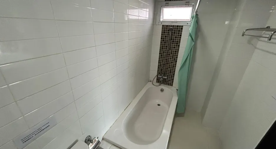For sale 20 bedrooms hotel in Watthana, Bangkok