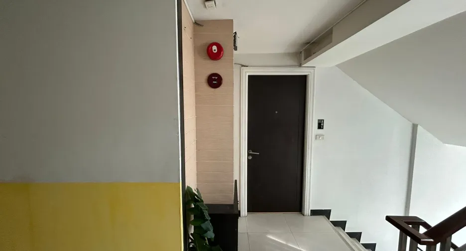 For sale 20 bedrooms hotel in Watthana, Bangkok