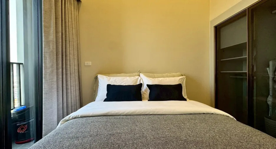 For rent 2 bedrooms condo in Chatuchak, Bangkok