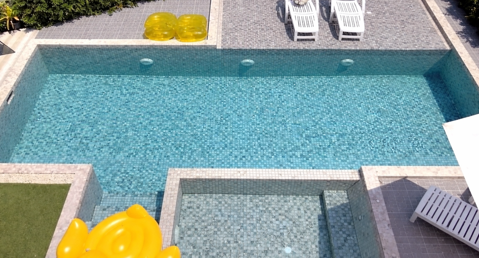 For rent and for sale 4 bedrooms house in Bang Lamung, Chonburi