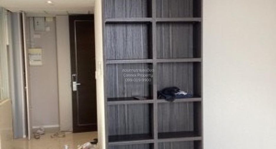 For rent 2 bedrooms condo in Sathon, Bangkok