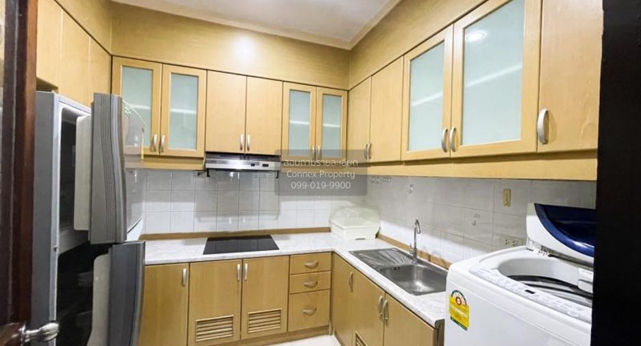 For rent 2 bedrooms condo in Watthana, Bangkok