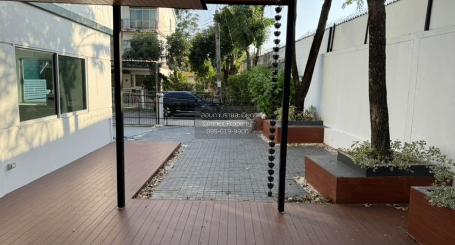 For rent 4 ベッドルーム townhouse in Bang Khun Thian, Bangkok