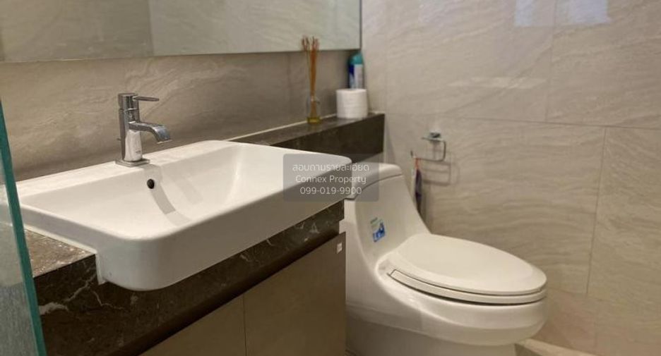 Wohnung zur Miete mit 1 Zimmer in Bang Rak, Bangkok