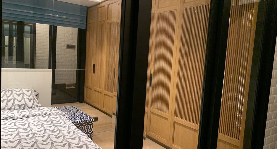 For sale 2 bedrooms condo in Bang Rak, Bangkok