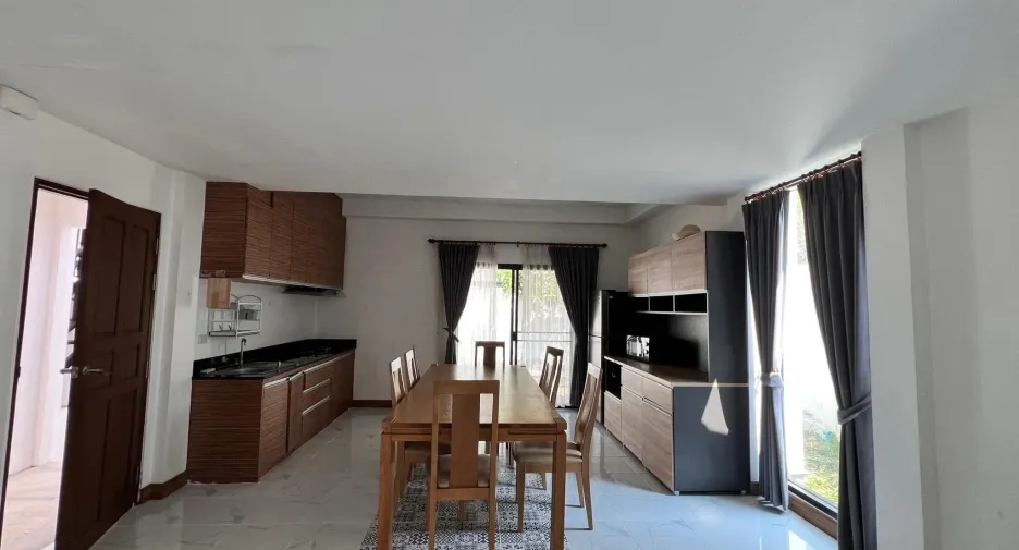 For rent 3 bedrooms house in Mueang Chiang Mai, Chiang Mai