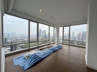 For rent 3 ベッドルーム condo in Pathum Wan, Bangkok