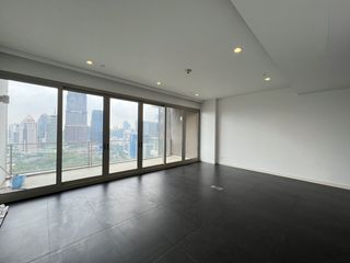 For rent 3 ベッドルーム condo in Pathum Wan, Bangkok