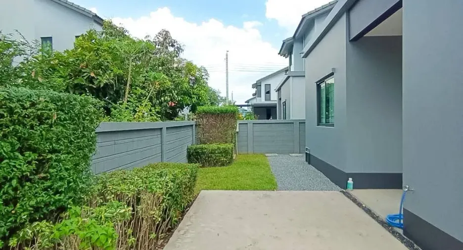 For sale 3 bedrooms house in Bang Bua Thong, Nonthaburi