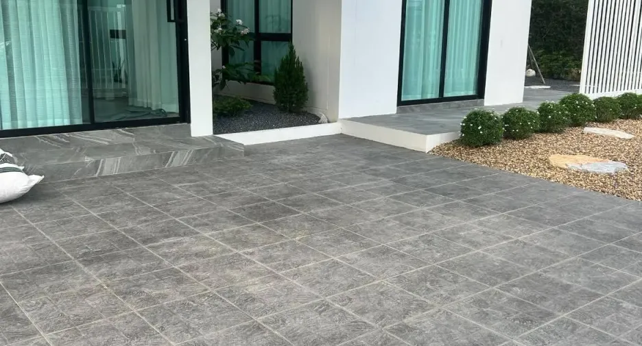 For sale 4 bedrooms house in Mueang Surat Thani, Surat Thani