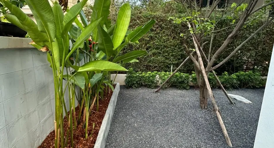 For sale 4 bedrooms house in Mueang Surat Thani, Surat Thani