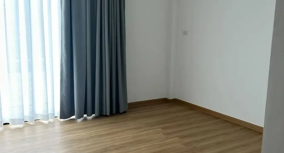 For sale 4 bedrooms house in Mueang Surat Thani, Surat Thani