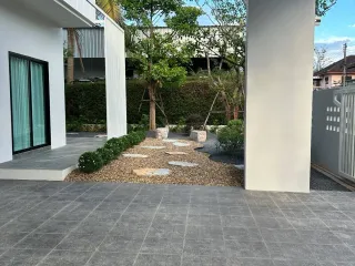 For sale 4 bedrooms house in Mueang Surat Thani, Surat Thani